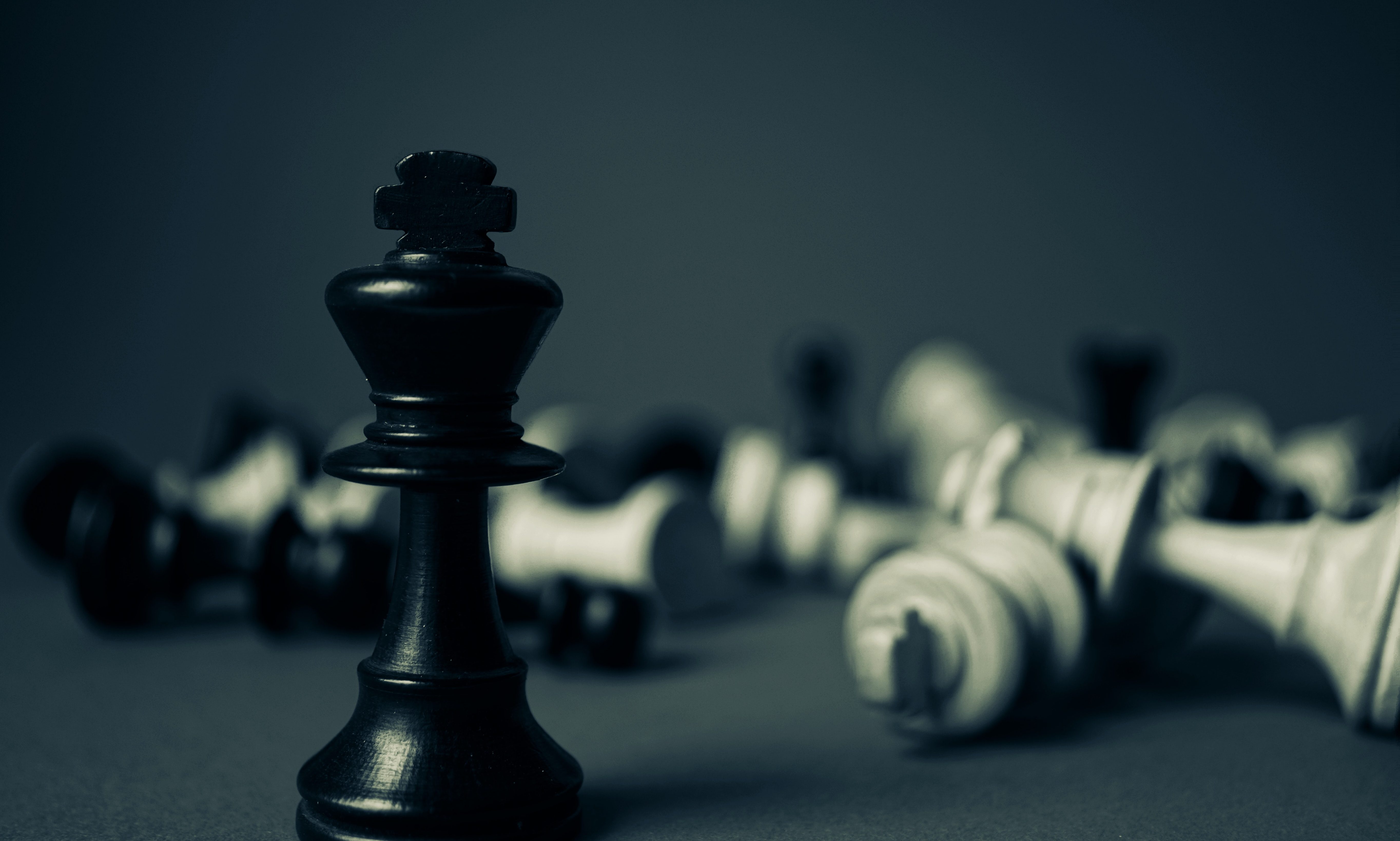 cropped-battle-black-and-white-blur-131616.jpg